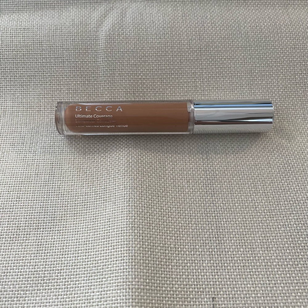 Becca Ultimate Coverage Concealer